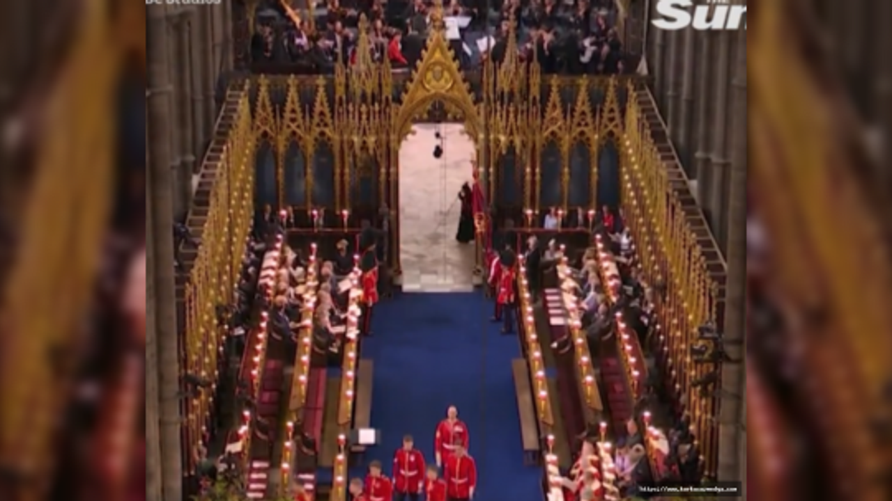 Kral III. Charles'in taç giyme töreni sırasında ilginç görüntü meydana geldi.