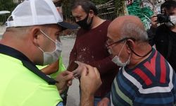 Polis müdüründen ışık ihlali yapan sürücüye: Cezanı ben öderim, yeter ki size bir şey olmasın