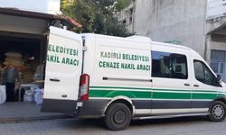 Gelen koku üzerine eve girilince yaşlı adamın cansız bedeni bulundu