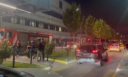 Hastane otoparkında araç yangını
