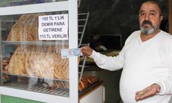 Dükkanına astığı yazıyı görenler şaşırıp kalıyor