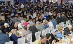 İzmir'de halk sofrası Gaziemir'de kuruldu