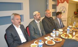 Fidanbaşı Tımara ve Sis Dağı Eğitim Derneğinde iftar yemeği