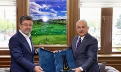 Bakan Yumaklı’dan Ordu Büyükşehir’e ziyaret