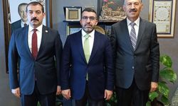 Kaymakam Akköz ve Belediye Başkanı Elma'dan, Kars Milletvekili Çalkın'a ziyaret...