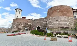 Ankara Kalesi'ne hassas dokunuş