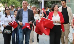 Karabağlar’da 19 Mayıs coşkusu yürüyüşle başladı