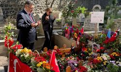 BAŞKAN GENÇ’TEN MATTİA AHMET MİNGUZZİ’NİN KABRİNE ZİYARET