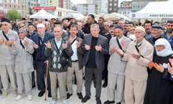 Hacı adayları Kars'tan "Harem-i Şerife" dualarla uğurlandı