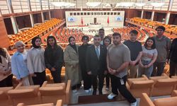 Kars Milletvekili Adem Çalkın, Kafkas Üniversitesi öğrencilerini TBMM’de ağırladı