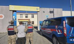 Kars'ta dolandırıcılık suçlusu yakayı ele verdi