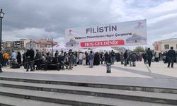 Kars’ta Filistin ve Gazze yararına Hayır Çarşısı kuruldu