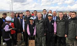Kars'ta "Meyve Ormanı Fidan Dikimi" etkinliği düzenlendi