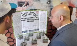 Kars'ta TÜBİTAK 4006-B Bilim Fuarı büyük ilgi gördü