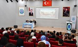 KAÜ'de "Türkiye Gürcistan İlişkileri" konulu panel düzenlendi