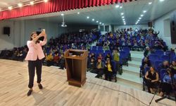 Korkuteli Belediyesi’nden öğrencilere iki oturumluk farkındalık semineri