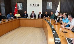 MAKÜ Kariyer Okulu mezunlarını verdi