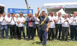 Pehlivan Yusuf Can Zeybek Kınık Er Meydanı’nda coşkuyla karşılandı