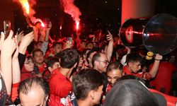 Süper Lig'e yükselen Gençlerbirliği'ne Ankara'da görkemli karşılama