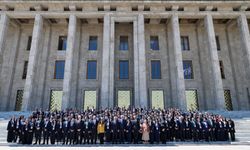 TBMM Başkanı Kurtulmuş, 81 il ve 10 ülkeden gelen gençleri Meclis'te ağırladı