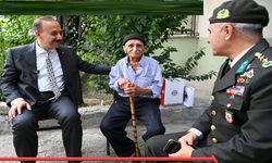 92 yaşındaki Sait Amcadan Mehmetçik’e örnek bağış