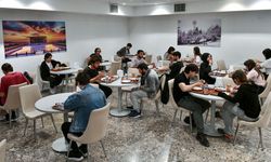 ABB'den üniversite gençliğine tam destek