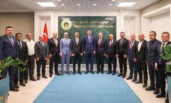 AK Parti Burdur heyetinden Bakan Kurum’a ziyaret