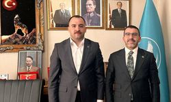 AK Parti Kars Milletvekili Adem Çalkın’dan Ülkü Ocakları Kars İl Başkanlığı’na bayram ziyareti