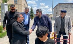 AK Parti Kars Milletvekili Adem Çalkın’dan vatandaşlara bayram ziyareti