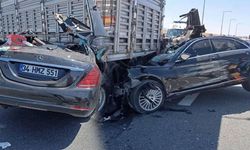 Aksaray’da feci kaza: Otomobil TIR’a çarptı, 2 kişi hayatını kaybetti