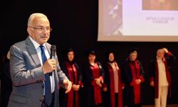 Anne Üniversitesi öğrencileri mezun oldu