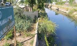 Antalya'da sulama kanalına düşen küçük çocuk hayatını kaybetti