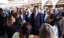 Bakan Kurum Konya Türbeönü'nde kucaklaştı