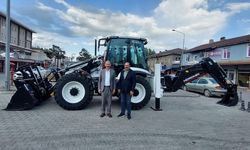 Milletvekili Adem Çalkın'ın girişimleriyle Arpaçay Belediyesi araç filosuna bir yenisini daha kattı