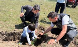 Sarıkamış’ta şehitler için dikilen fidanlar toprakla buluştu