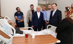 Vali Dr. Kemal Kızılkaya'dan hastalara moral ziyareti