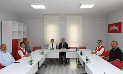 Vali Ziya Polat’tan Kızılay Kars Şubesi’ne Kuruluş yıldönümü ziyareti