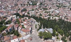 Yeşil’den Emirsultan’a tarihi yolculuk başlıyor