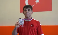 Yusuf İslam Kara Bursa Yıldırım'ın gururu oldu