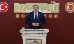 AK Parti’li Hüseyin Yayman’dan Özgür Özel’e sert tepki: Ne siyaset ne muhalefet
