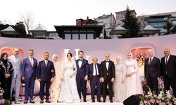 Akkuş ve Nazar ailelerinin mutlu günü: Nisa Akkuş ve Yiğit Nazar nişanlandı