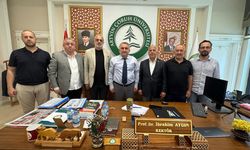 Artvin Ticaret Borsası’ndan, AÇÜ Rektörü Aydın’a ziyaret