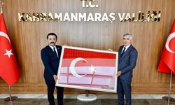 Kahramanmaraş'ta Şahbazlı'dan Vali Ünlüer'e anlamlı hediye