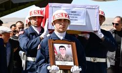 Sözleşmeli Er Özkanlı için Aksaray'da tören