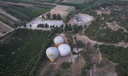 Antalya semalarında süzülen "balonlar" turizme çeşitlilik sunuyor