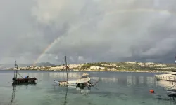 Bodrum’da 10 metrelik tekne fırtınada battı