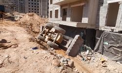 Malatya’da şantiyede iş makinesi devrildi: 1 ölü
