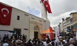 Tarsus’ta tarihi Melik Tahir Camii yeniden ibadete açıldı