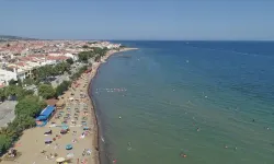 Tekirdağ’da fırtına hayatı olumsuz etkiledi: Denize girmek yasak