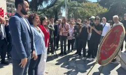 CHP’nin 102'nci yılına Bursa'dan çelenk